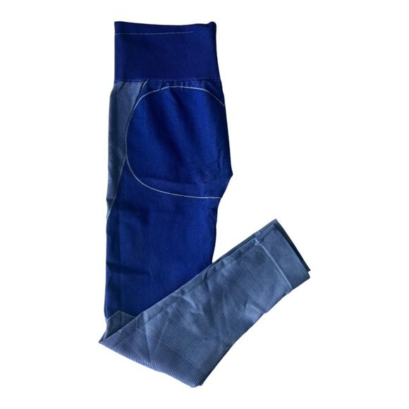 Gymshark Women’s cobalt blue turbo seamless leggings in size small - Picture 5 of 9